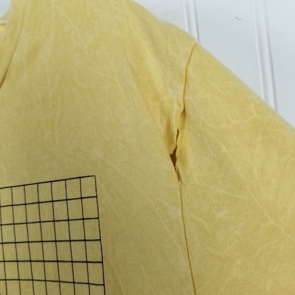 Cowboy Bebop Spike Spiegel Anime Graphic Sunrise Tshirt Yellow Adult XL FLAW - Picture 4 of 6